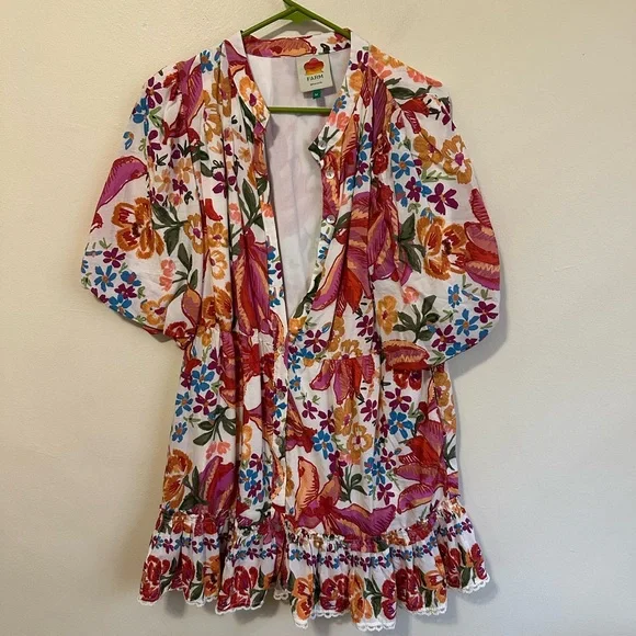 Farm rio midi dress size medium, comes without belt. Great used condition - Picture 2 of 4